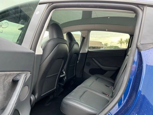 Used 2023 Tesla Model Y AWD image 13