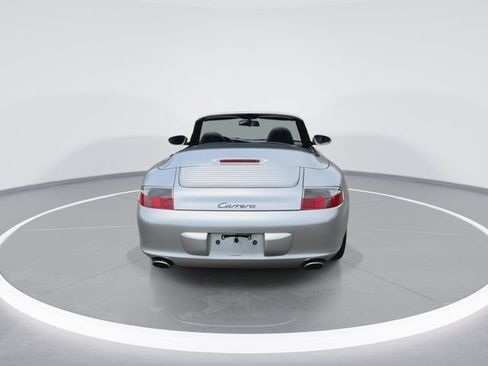 Used 2003 Porsche 911 Carrera RWD image 10