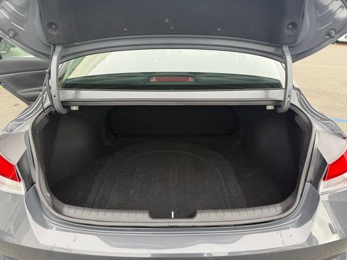 Used 2022 Hyundai Elantra SEL FWD image 25