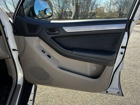 Used 2003 Toyota 4Runner Sport image 15