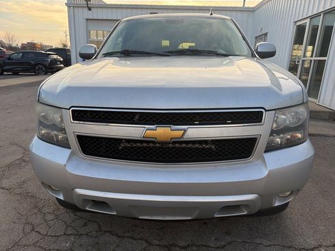 Used 2013 Chevrolet Tahoe LT image 2