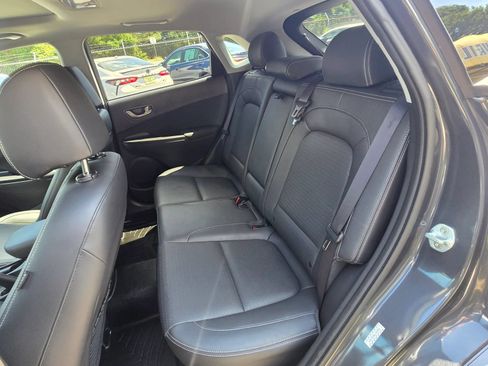 Used 2020 Hyundai Kona Limited FWD image 10