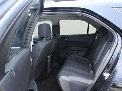 Used 2017 Chevrolet Equinox LT w/ Convenience Package FWD image 6