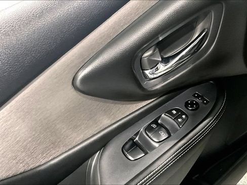Used 2024 Nissan Murano SV AWD/4WD image 43