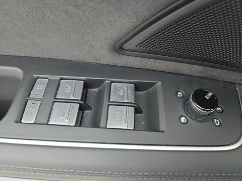 Used 2022 Audi A8 L 3.0T image 37