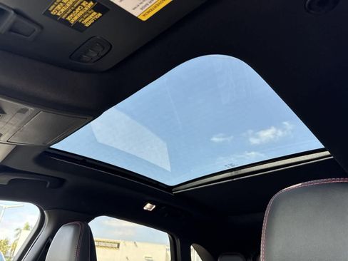 Used 2024 Ford Escape ST-Line Elite w/ Premium Technology Package image 8