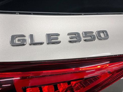 Used 2021 Mercedes-Benz GLE 350 4MATIC image 9