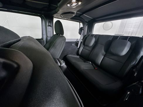 Used 2020 Jeep Wrangler Sport image 27