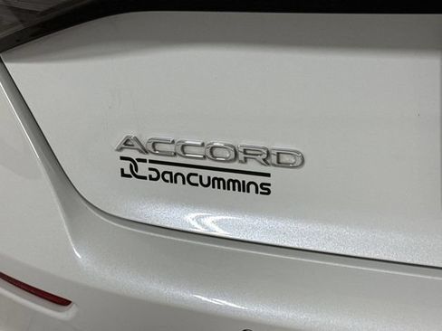 Used 2024 Honda Accord Touring image 27