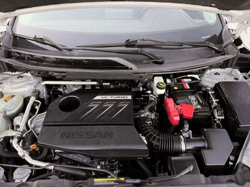 Used 2022 Nissan Rogue SV w/ SV Premium Package image 60