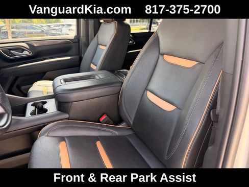 Used 2024 GMC Yukon AT4 w/ Technology Package AWD/4WD image 13