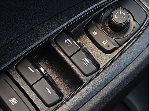 New 2026 Subaru Crosstrek 2.0i Premium image 18