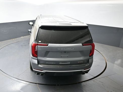 Used 2025 GMC Yukon XL Denali AWD/4WD image 23