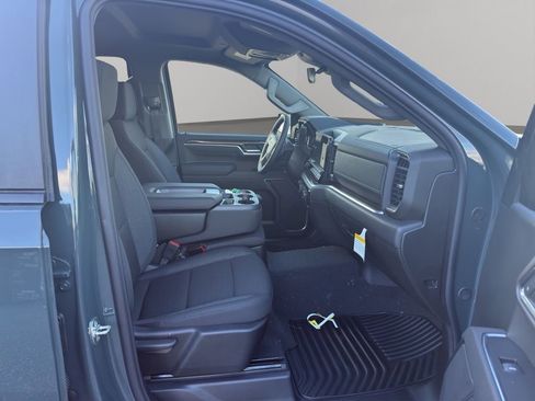New 2026 Chevrolet Silverado 1500 LT image 18