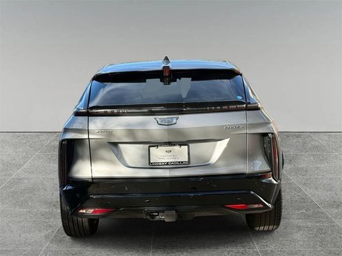 Used 2025 Cadillac Lyriq Sport image 11