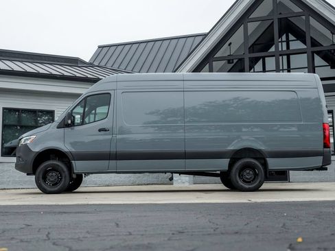 New 2026 Mercedes-Benz Sprinter 2500 image 3