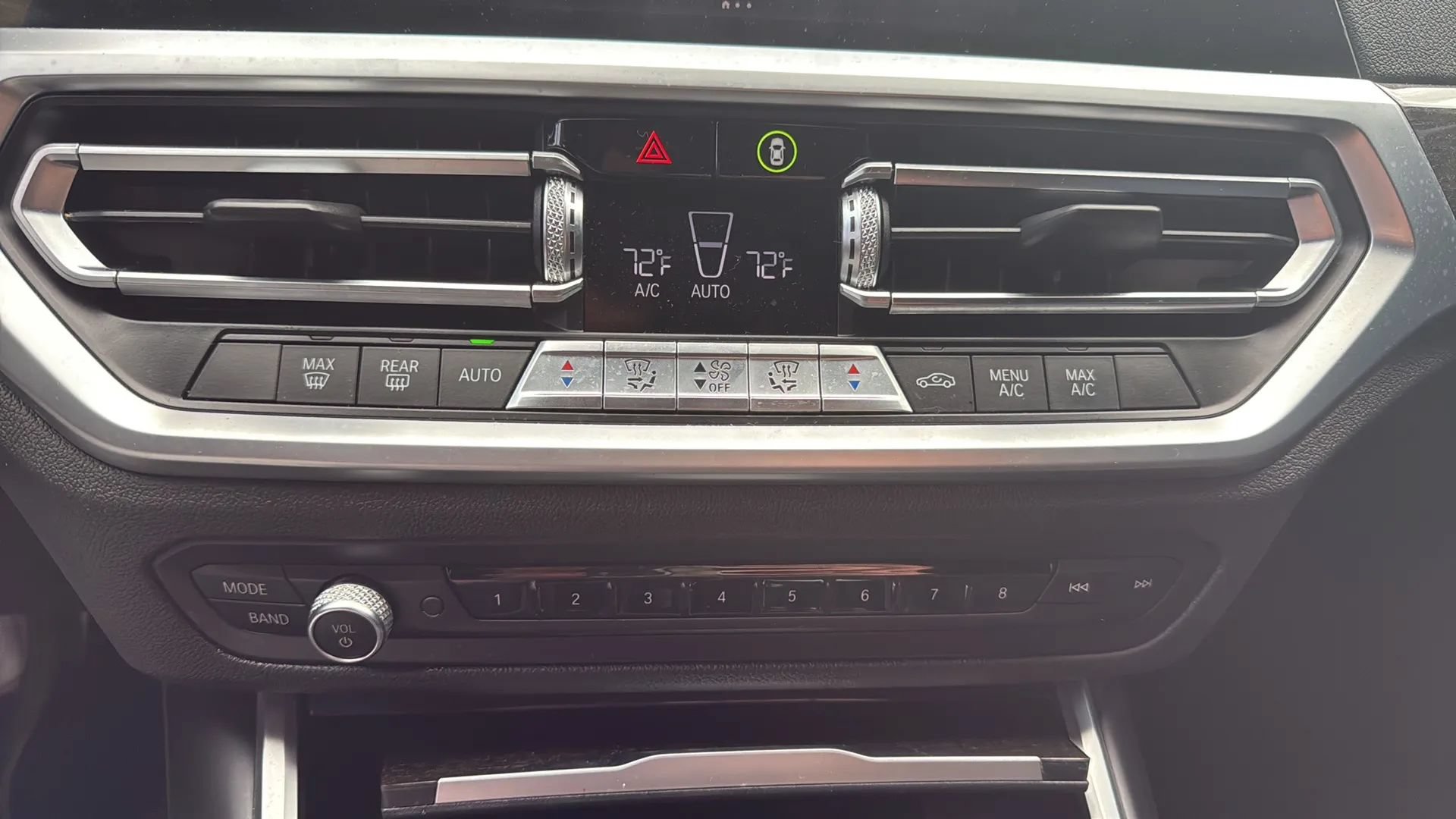 Used 2020 BMW 330i Sedan w/ M Sport Package RWD image 12