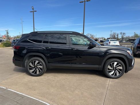 New 2026 Volkswagen Atlas SE image 4