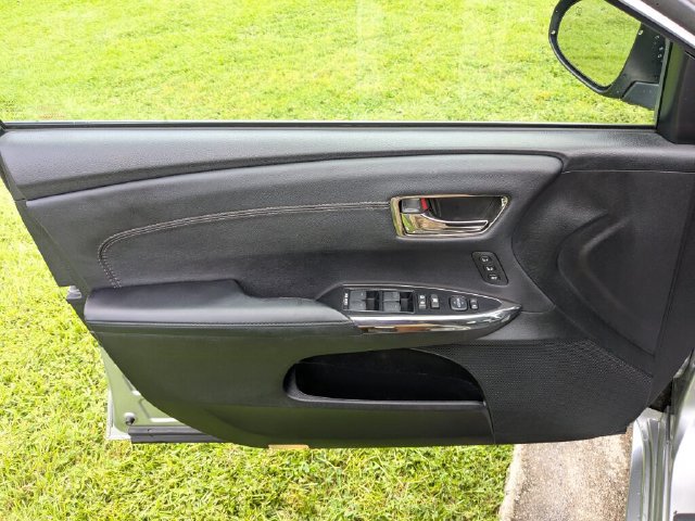 Used 2015 Toyota Avalon XLE Touring FWD image 30