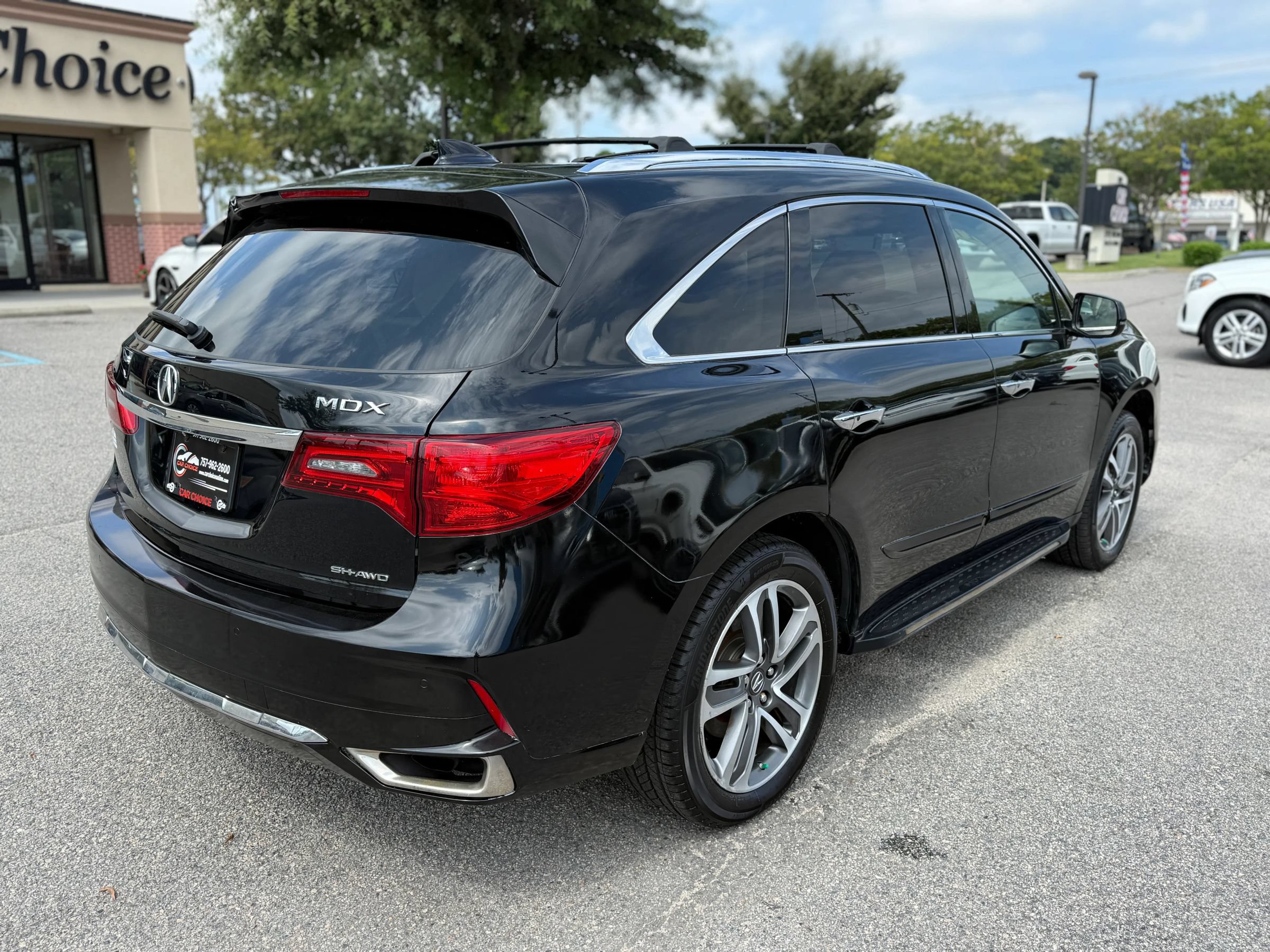 Used 2017 Acura MDX w/ Advance Package AWD/4WD image 8