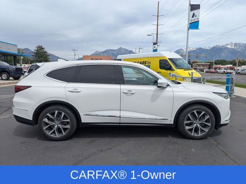 Used 2023 Acura MDX SH-AWD w/ Technology Package image 2