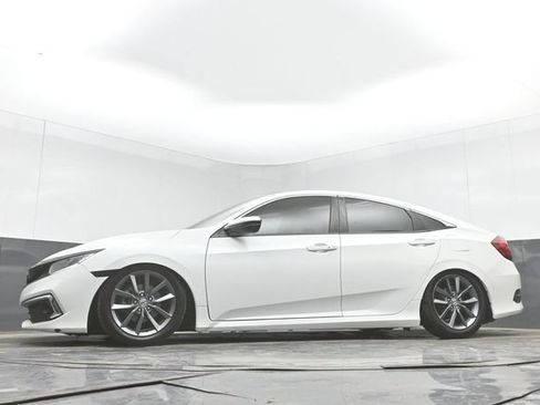 Used 2019 Honda Civic EX image 42