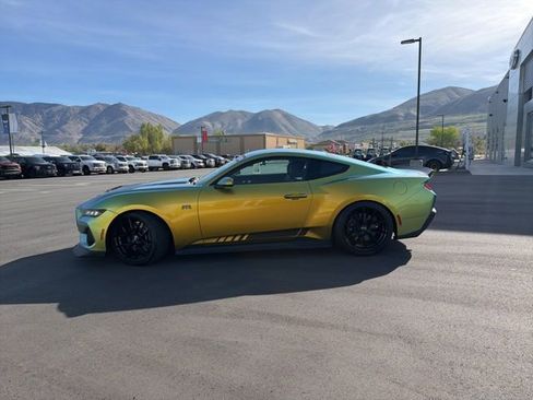 Used 2025 Ford Mustang GT Premium w/ GT Performance Package RWD image 2