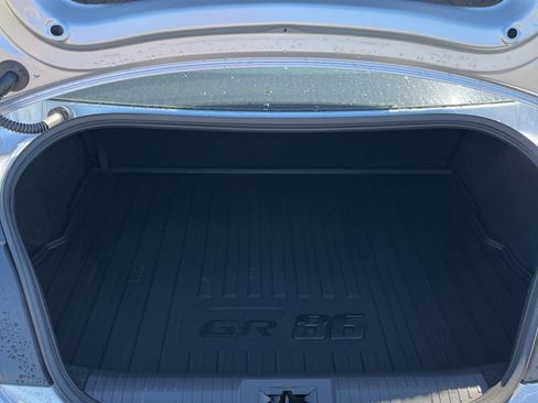 Used 2025 Toyota GR86 Premium w/ Performance Package image 6