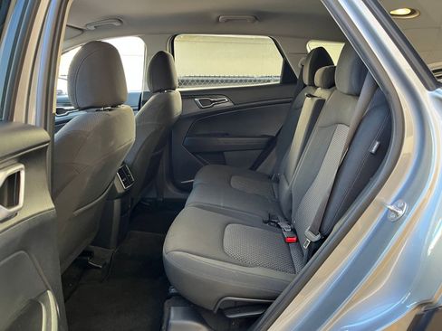Used 2025 Kia Sportage LX image 25