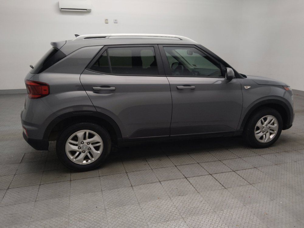 Used 2020 Hyundai Venue SEL FWD image 10