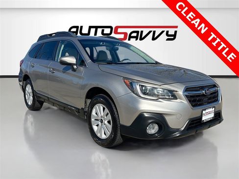 Used 2018 Subaru Outback 2.5i Premium image 1