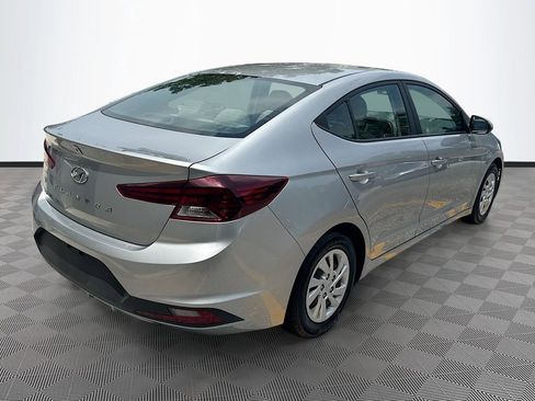 Used 2020 Hyundai Elantra SE w/ Convenience Package (C2) FWD image 6