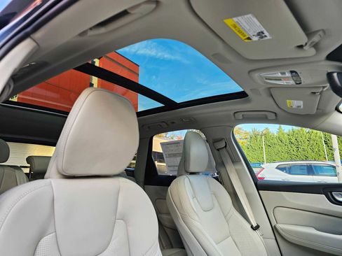 New 2026 Volvo XC60 B5 Ultra w/ Protection Package Premier image 11
