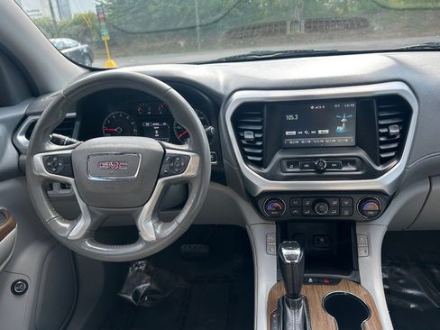 Used 2018 GMC Acadia SLE FWD image 26