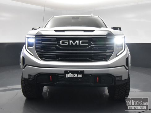 Used 2022 GMC Sierra 1500 AT4 w/ AT4 Preferred Package AWD/4WD image 49