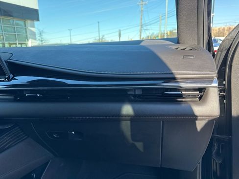 Used 2024 Cadillac Escalade Sport image 21