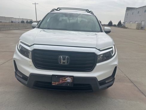 Used 2022 Honda Ridgeline RTL-E image 2
