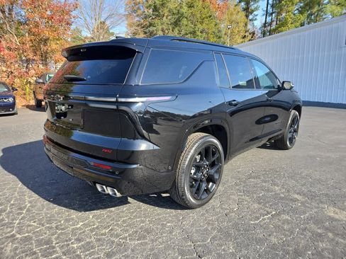 New 2026 Chevrolet Traverse RS image 7
