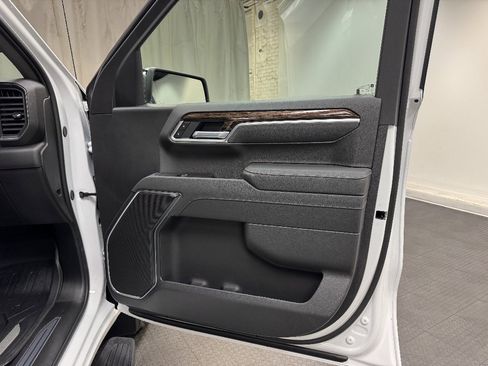 New 2026 GMC Sierra 1500 SLE w/ LPO, GMC Protection Package image 21