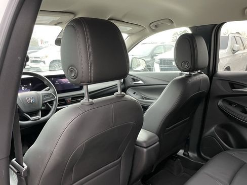 Used 2024 Buick Encore GX Sport Touring image 27
