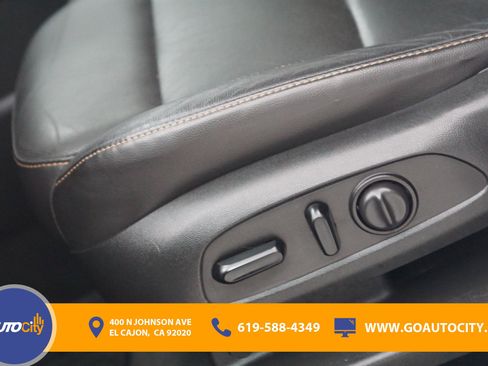 Used 2020 Chevrolet Traverse Premier w/ Redline Edition FWD image 19