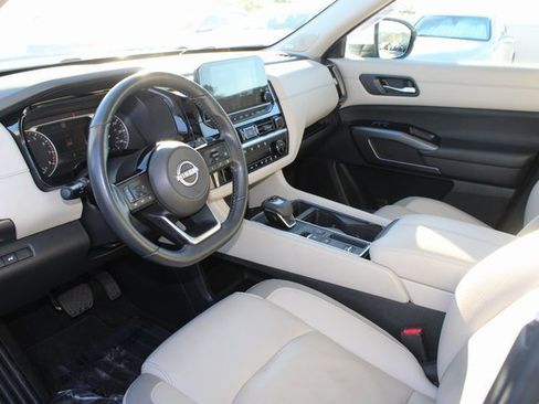 Used 2022 Nissan Pathfinder SL w/ SL Premium Package image 13