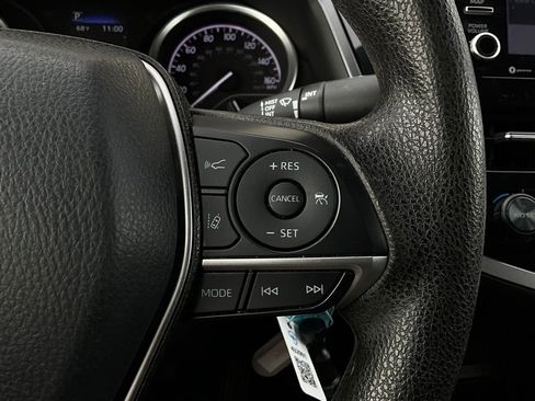 Used 2023 Toyota Camry LE image 32