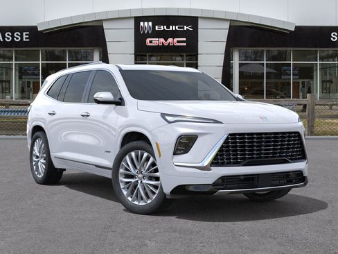 Used 2026 Buick Enclave Avenir w/ Super Cruise Package AWD/4WD image 7