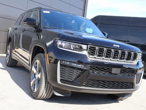 New 2026 Jeep Grand Cherokee L Limited w/ Trailer Tow Package AWD/4WD image 6