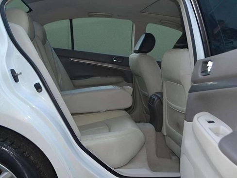 Used 2013 INFINITI G37 Journey w/ Premium Pkg image 24