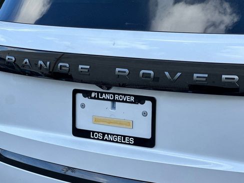 New 2025 Land Rover Range Rover Long Wheelbase SE AWD/4WD image 18