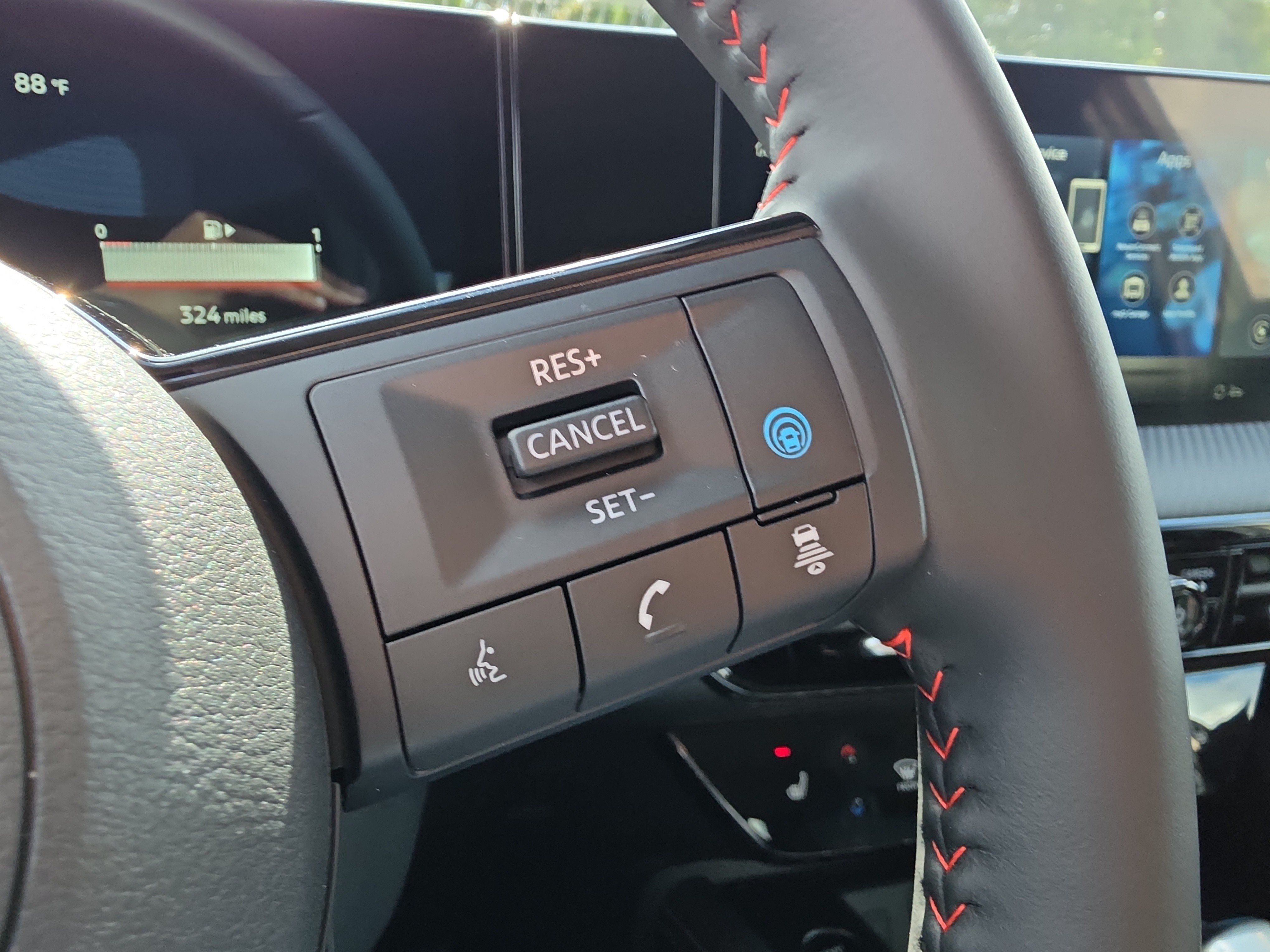 Used 2026 Nissan Kicks SR w/ Cold Weather Package AWD/4WD image 15