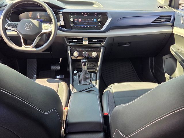Used 2023 Volkswagen Taos SE w/ Black Wheel Package FWD image 8