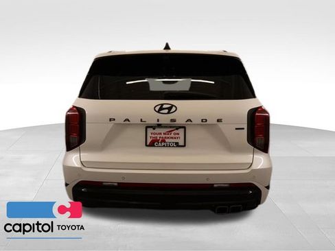 Used 2024 Hyundai Palisade Calligraphy AWD/4WD image 3